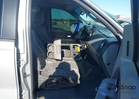 2005 Ford F-150 Lariat/Xlt z USA, uszkodzony, nr VIN 1FTPW125X5FB12188